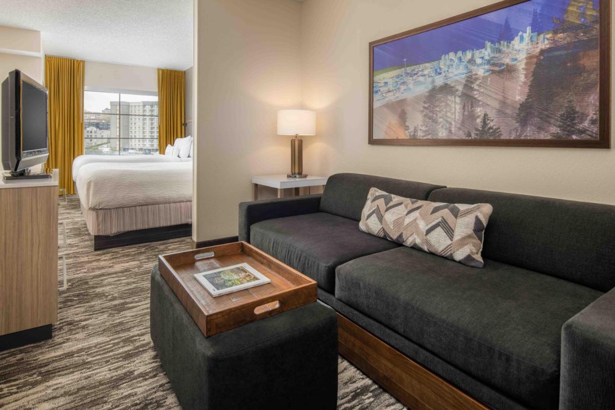 SpringHill Suites Seattle Downtown, South Lake Union - Housity