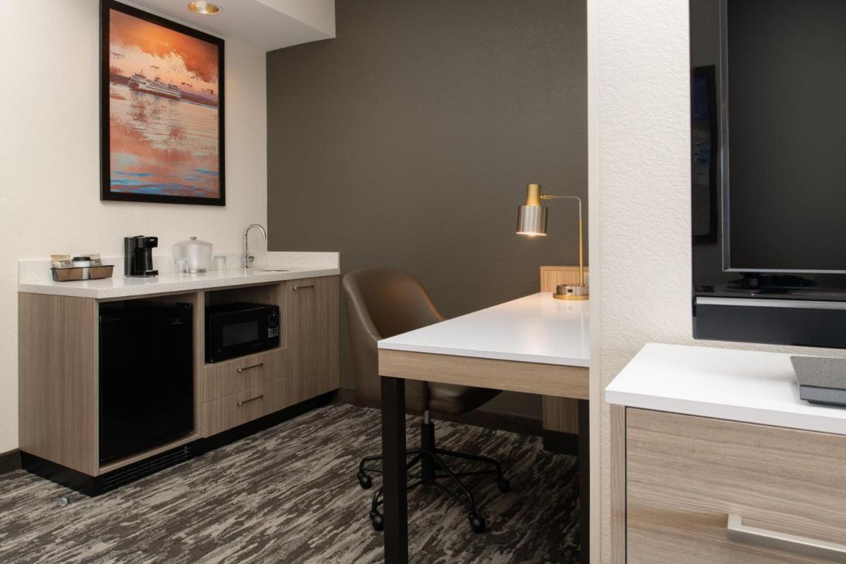 SpringHill Suites Seattle Downtown, South Lake Union - Housity