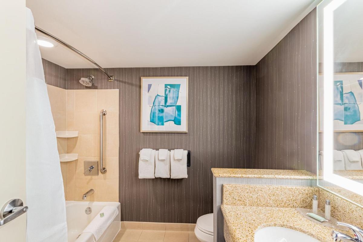 Courtyard by Marriott Boston Waltham - Housity