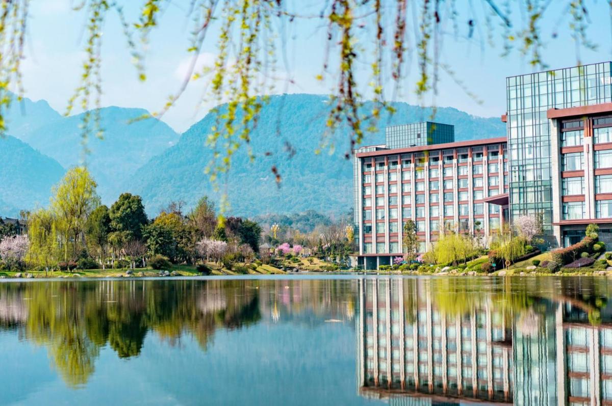 Le Méridien Emei Mountain Resort - Housity