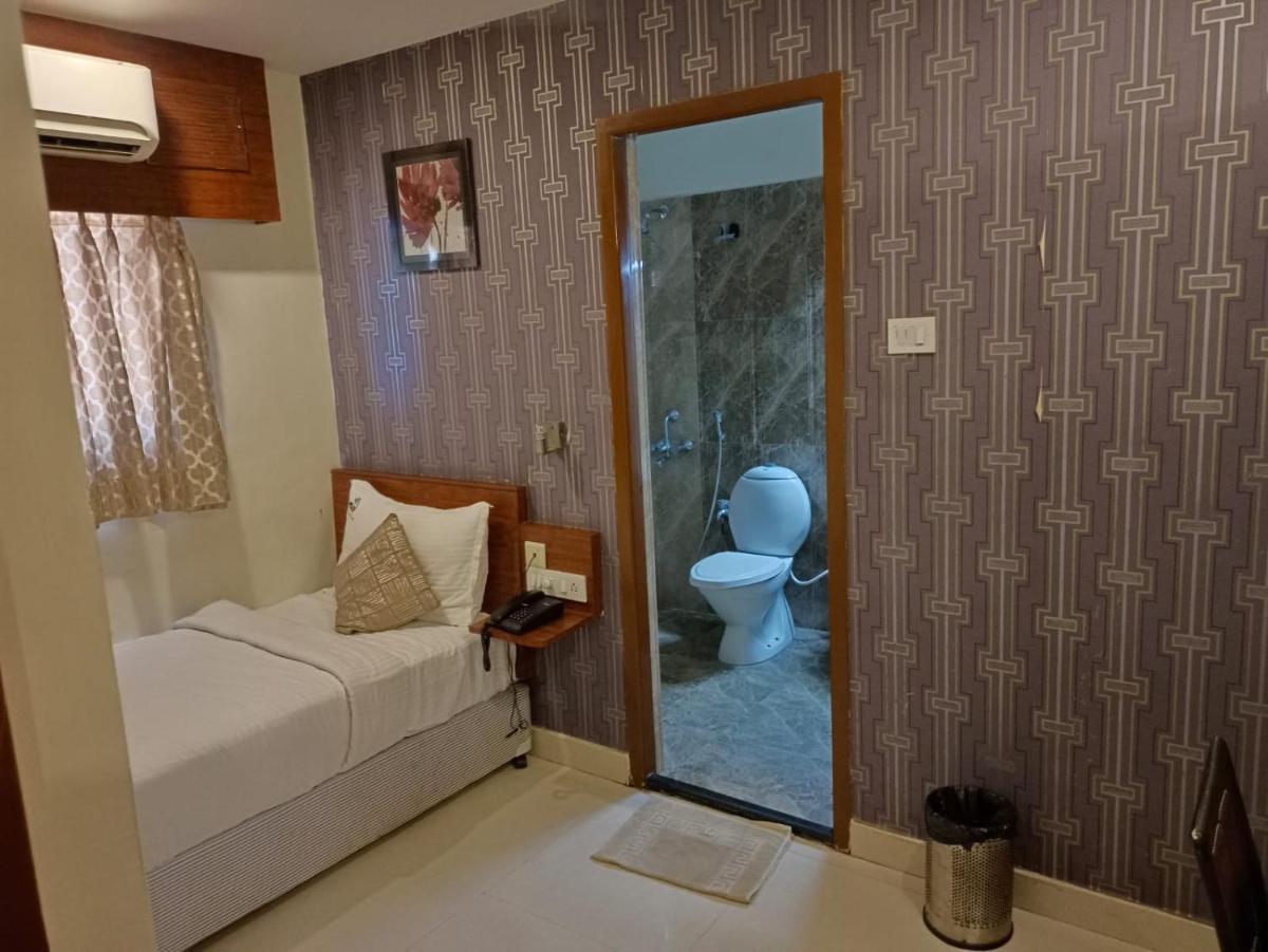 HOTEL CASTLE - Housity