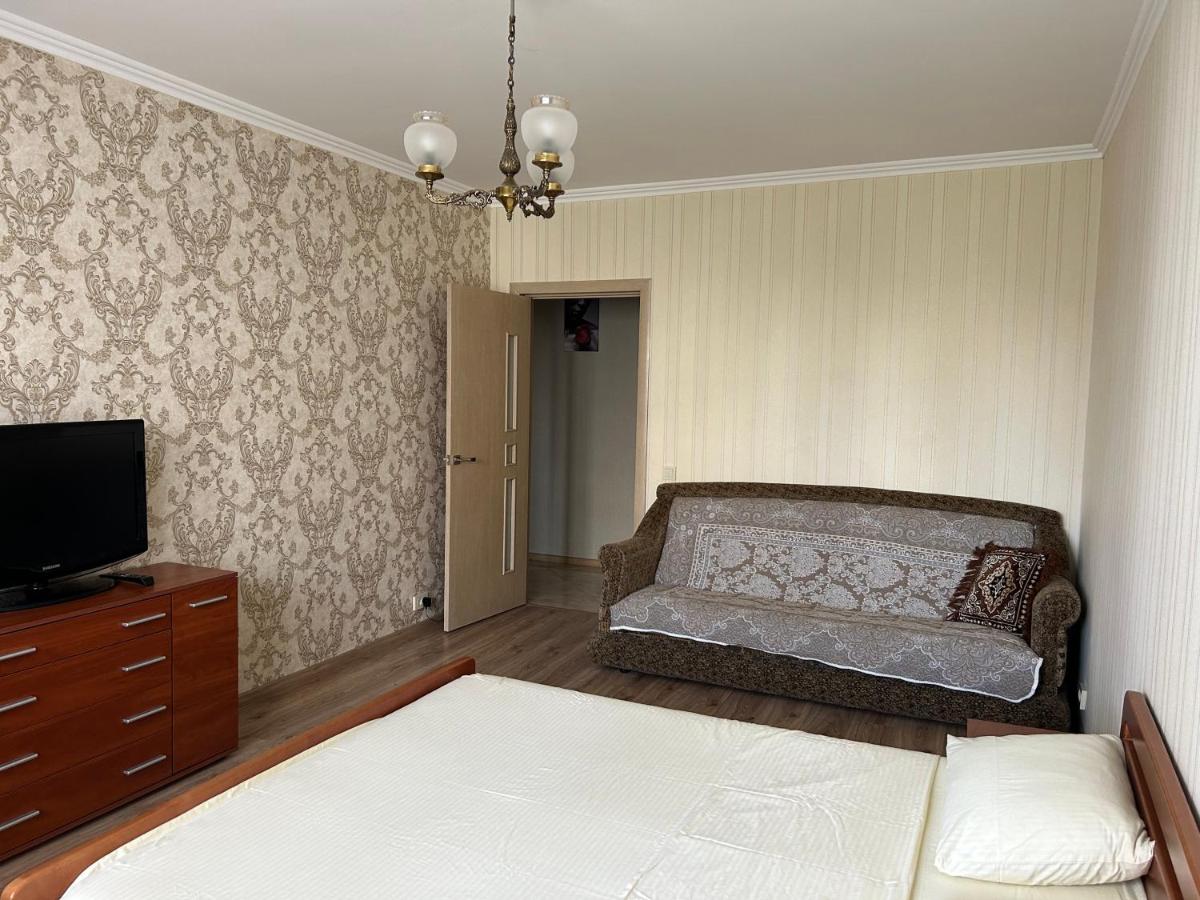 Apartments Kharkivs'ke highway - Housity