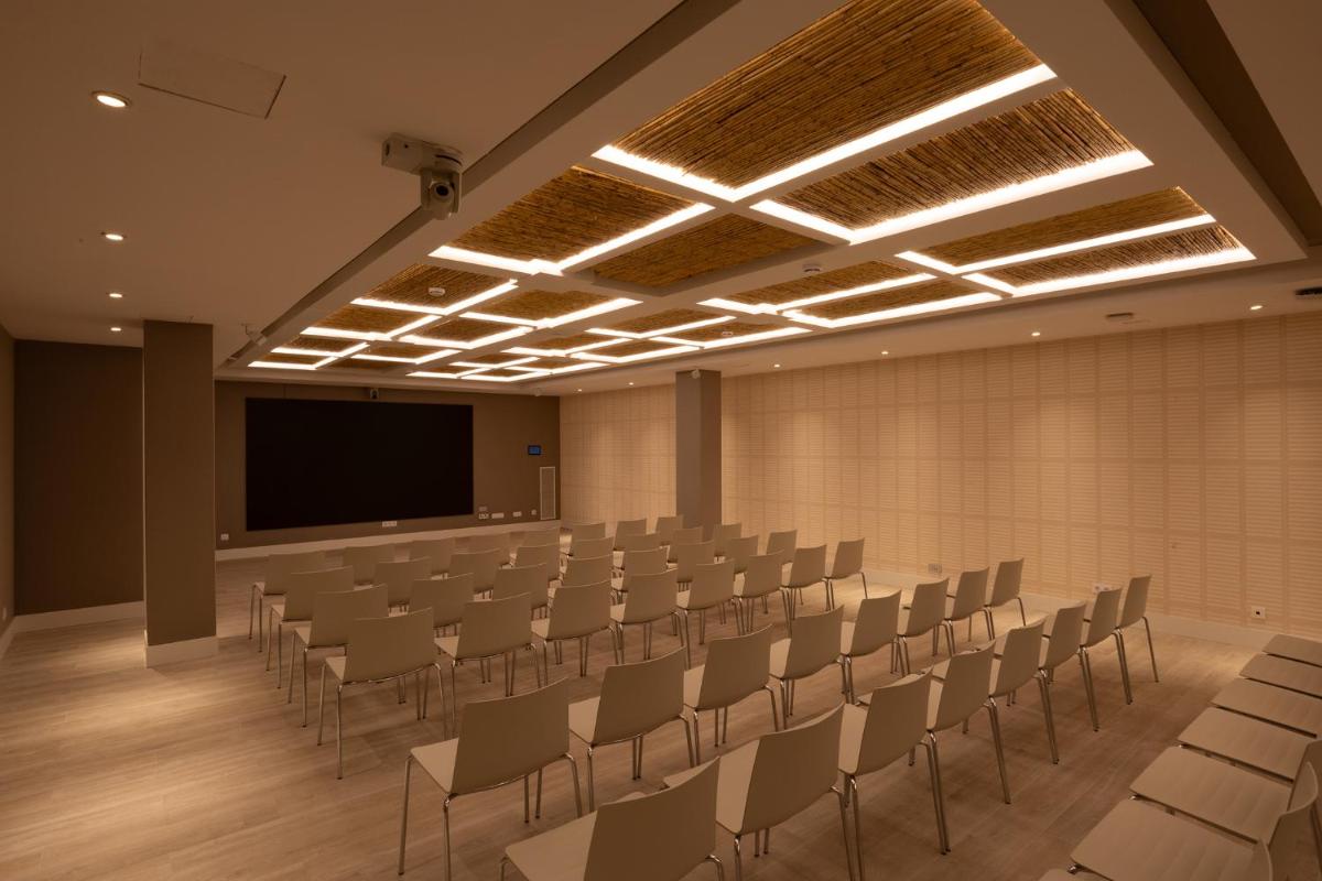 Zona business o sala de conferencias en Catalonia Mirador des Port