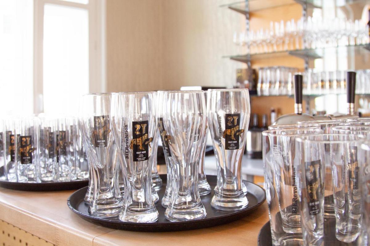 2T Hotel Artgenossen - Housity