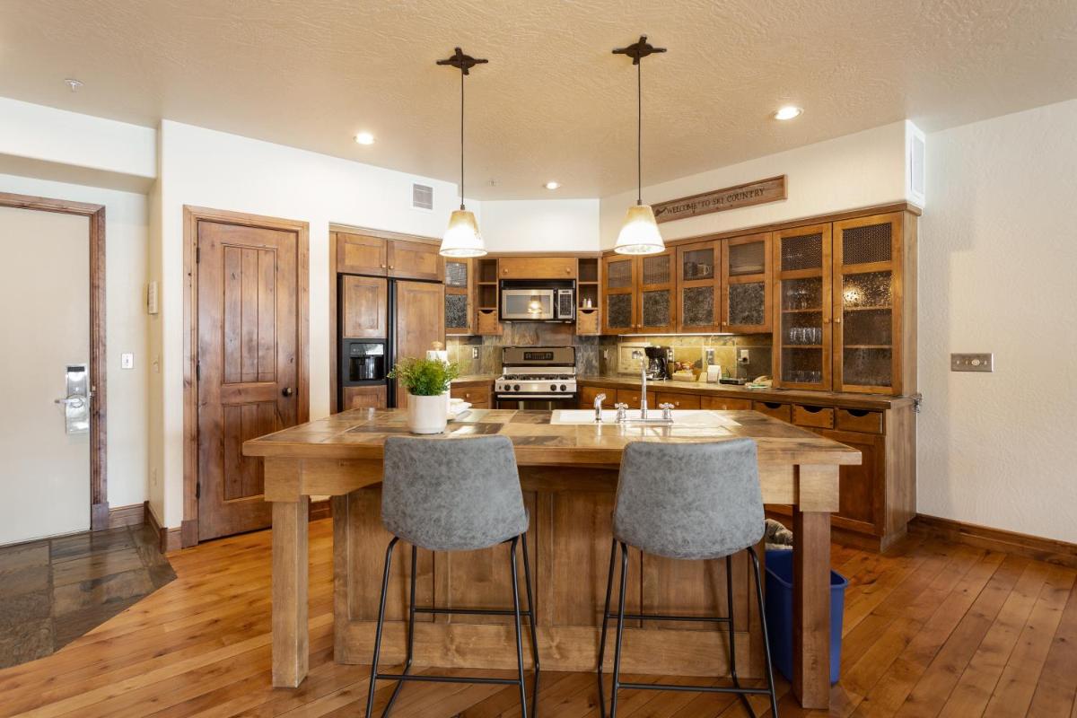Lodges at Deer Valley - Housity