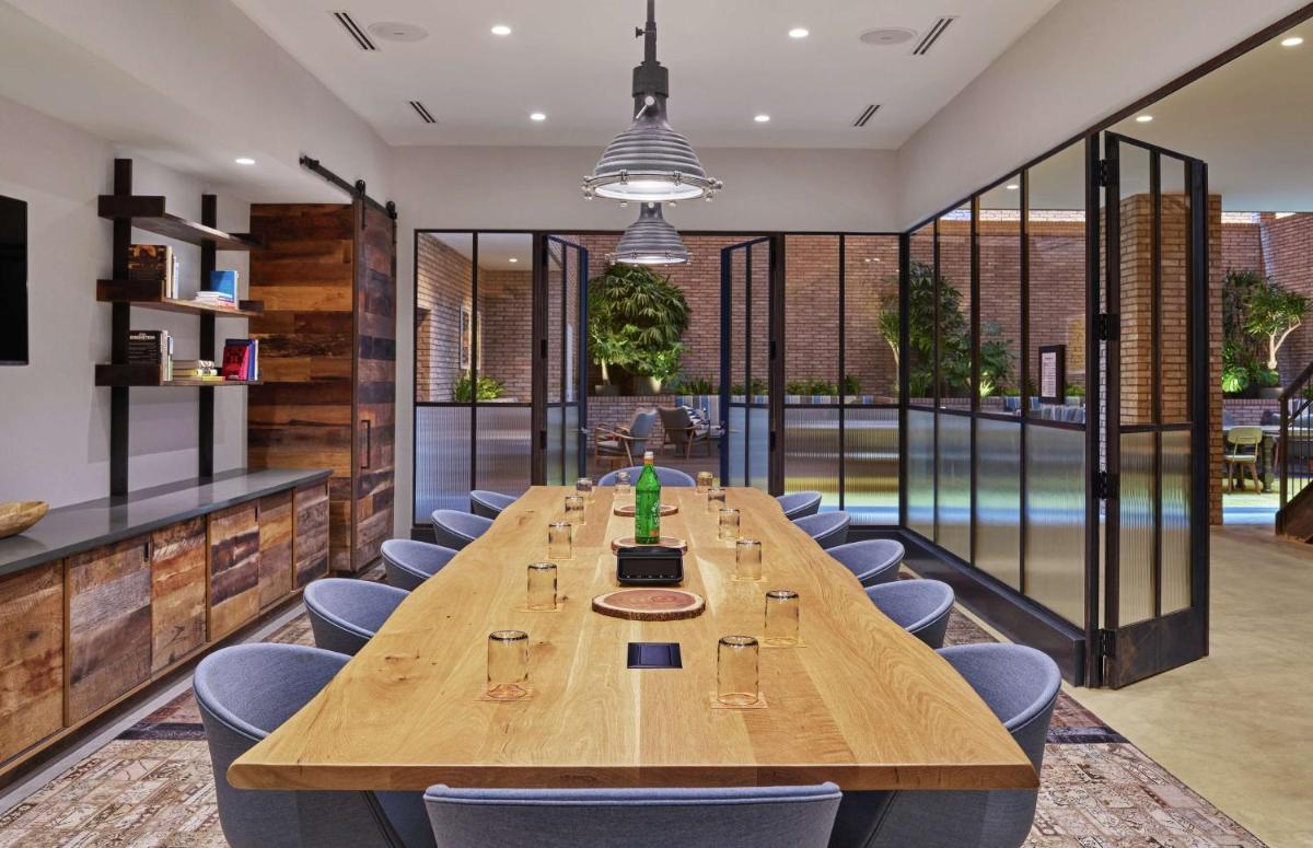 Canopy by Hilton Portland Pearl District - Housity
