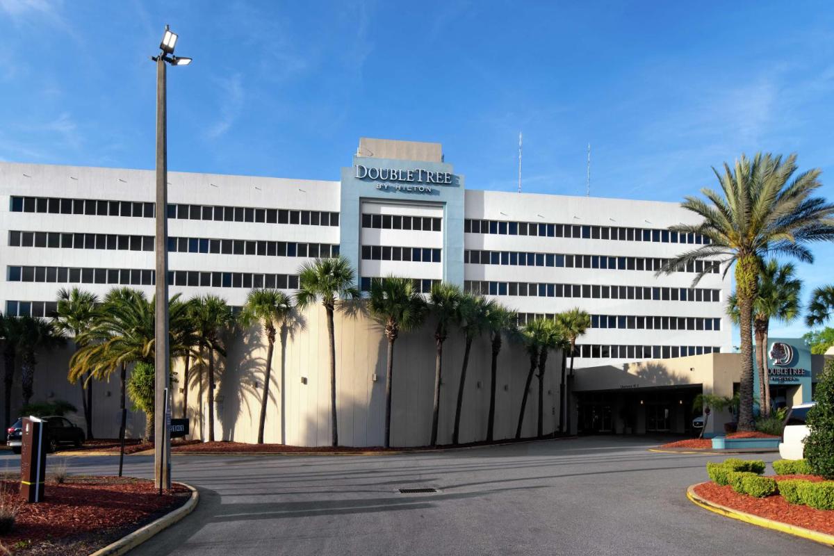 DoubleTree by Hilton Hotel Jacksonville Airport - Housity