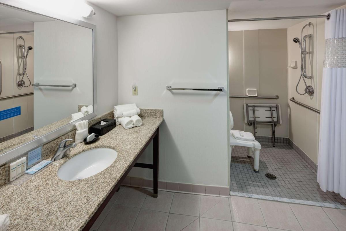Hampton Inn St Louis- at the Arch - Housity