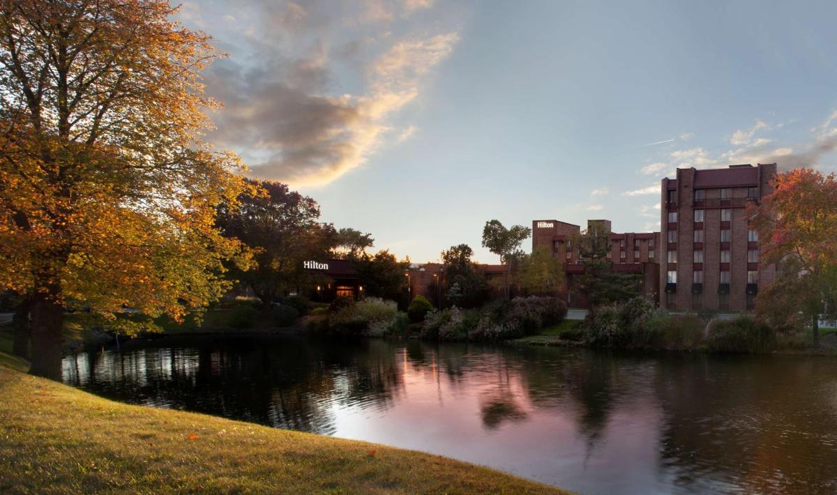 Hilton Parsippany - Housity