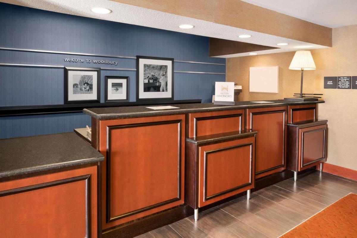 Hampton Inn Minneapolis St. Paul-Woodbury - Housity