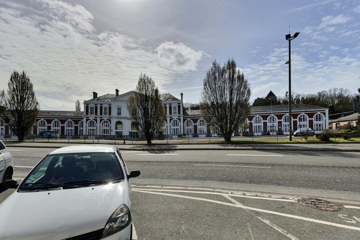 Superbe Studio 2 *Face Gare * Belle Vue Sur Balcon - Housity