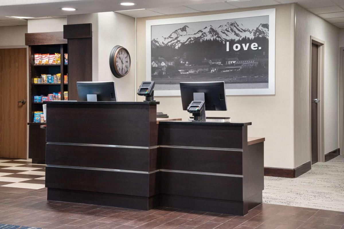 Hampton Inn Boulder/Louisville - Housity