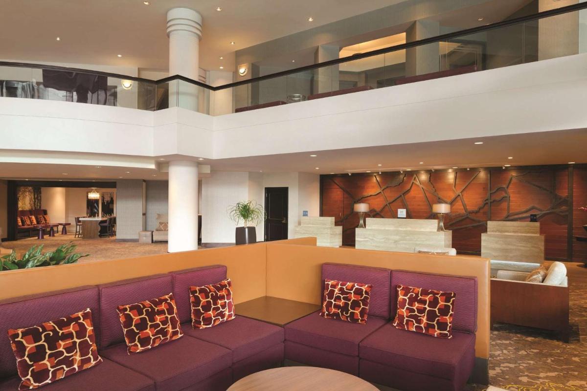 Hilton East Brunswick - Housity