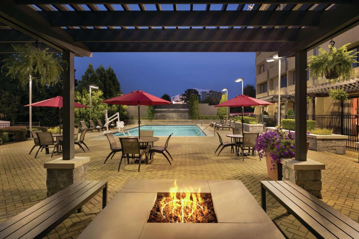 DoubleTree by Hilton Atlanta Northeast/Northlake - Housity