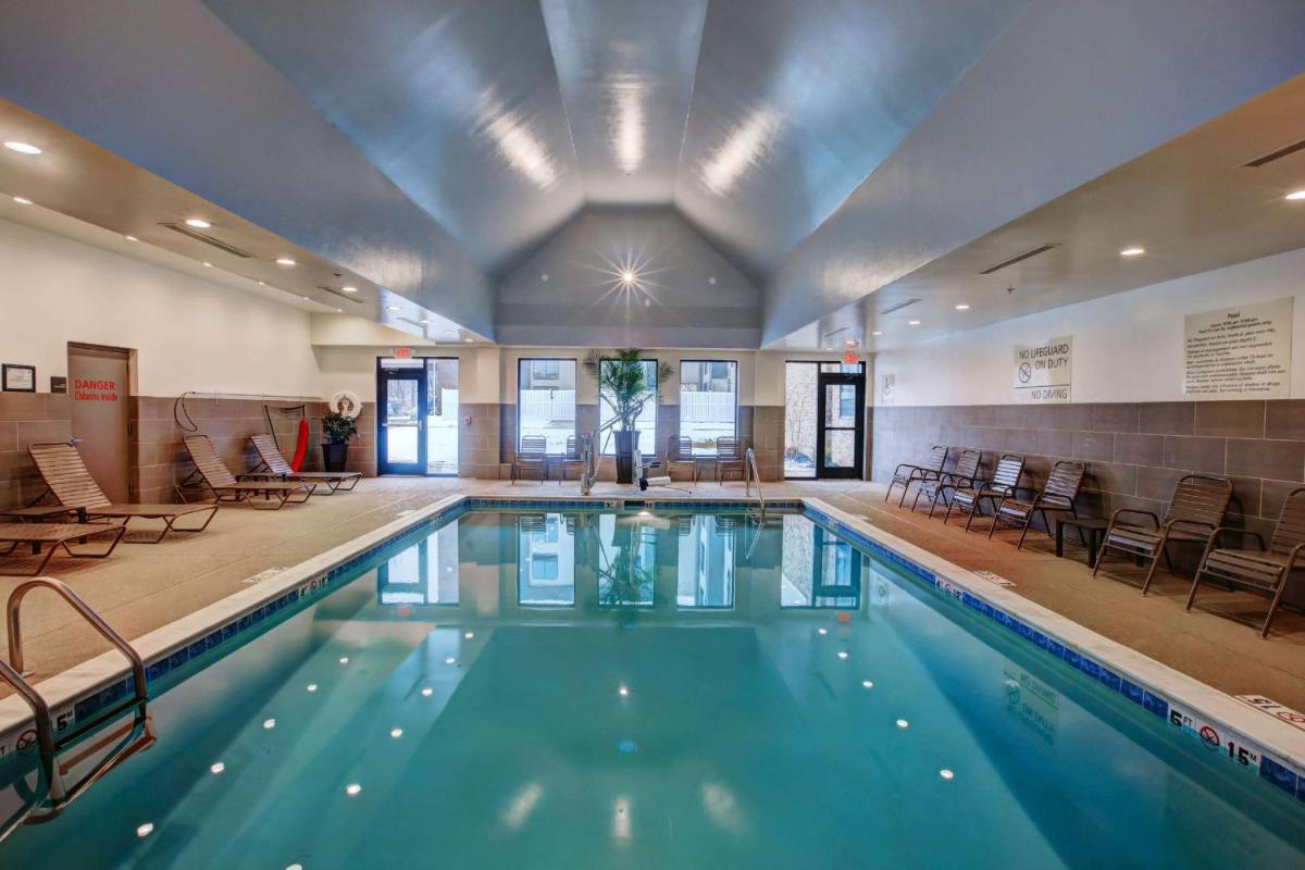 Hampton Inn & Suites By Hilton Baltimore/Aberdeen, Md - Housity