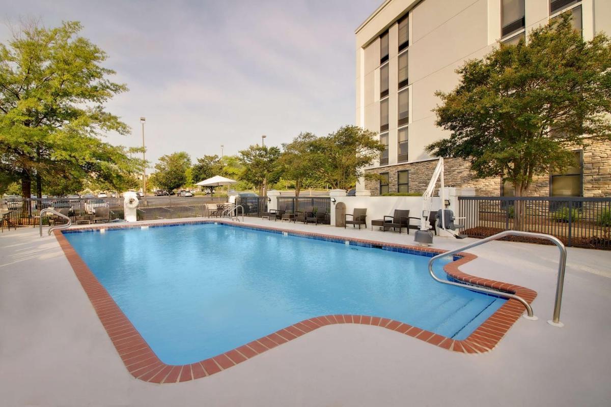 Hampton Inn Birmingham-Colonnade 280 - Housity