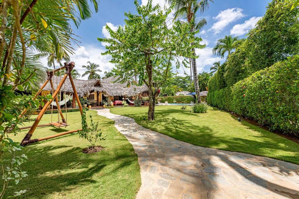 Luxurious & Spacious Beach Villa - El Sosiego - Housity