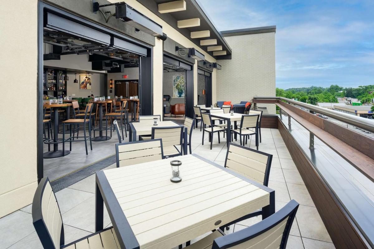 Hampton Inn Blue Ridge, GA - Housity