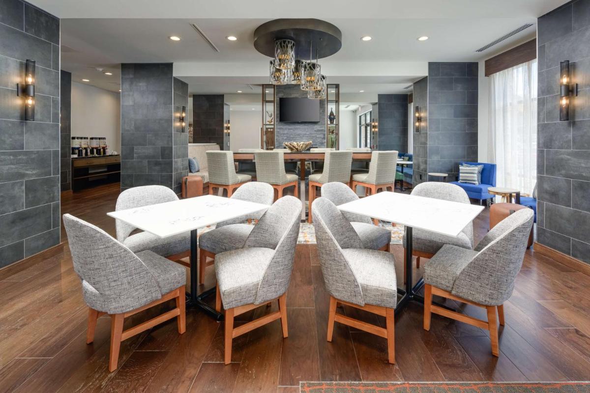 Hampton Inn Blue Ridge, GA - Housity