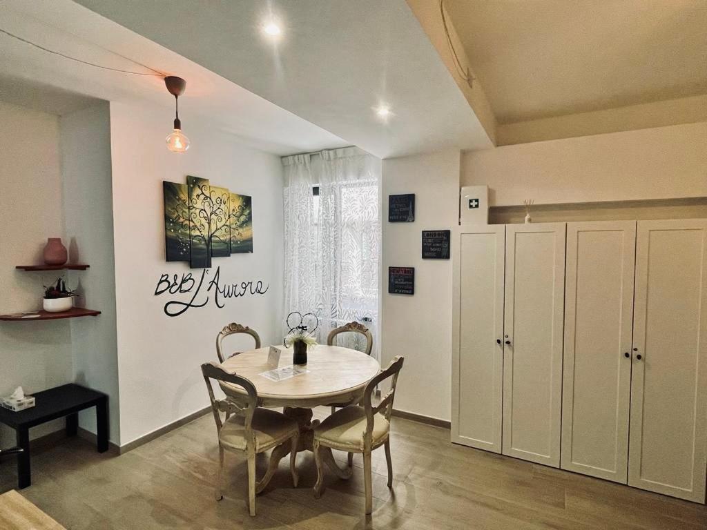 Affittacamere L'Aurora - Housity