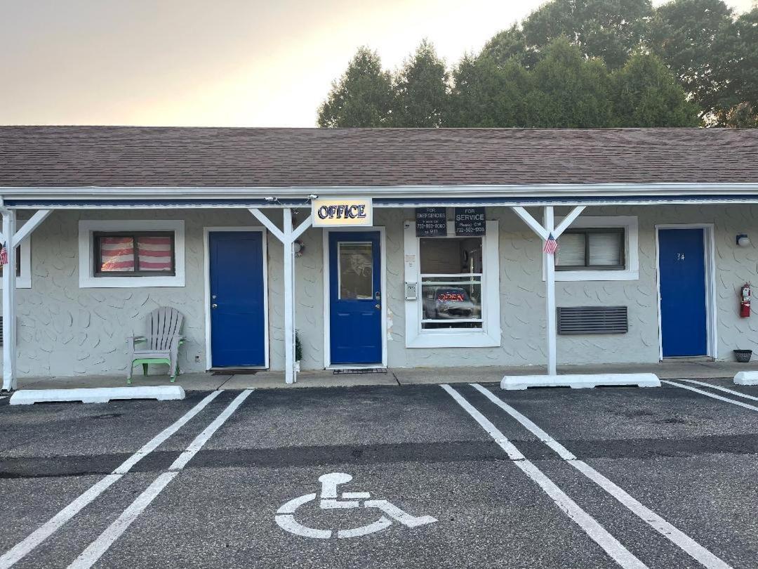 Point Pleasant Inn - Housity