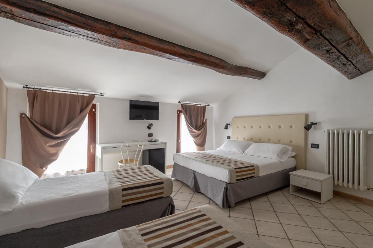 Hotel Mantegna Stazione - Housity
