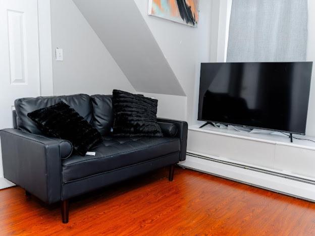 Fall River cozy apartment - Housity