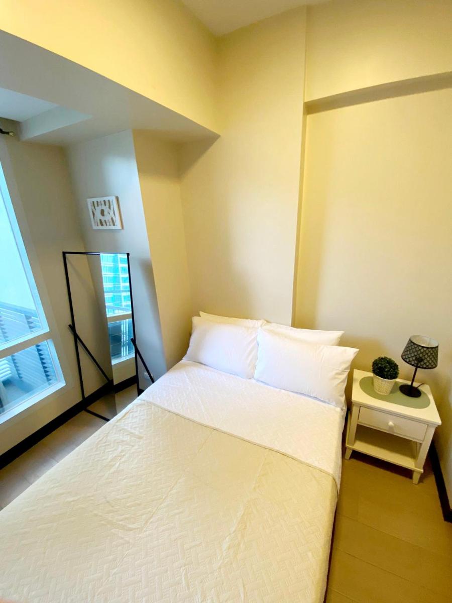 Modern One Bedroom Condo at Mactan, Cebu - Housity