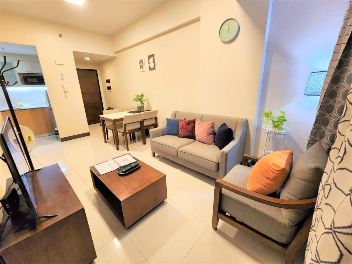 Modern One Bedroom Condo at Mactan, Cebu - Housity