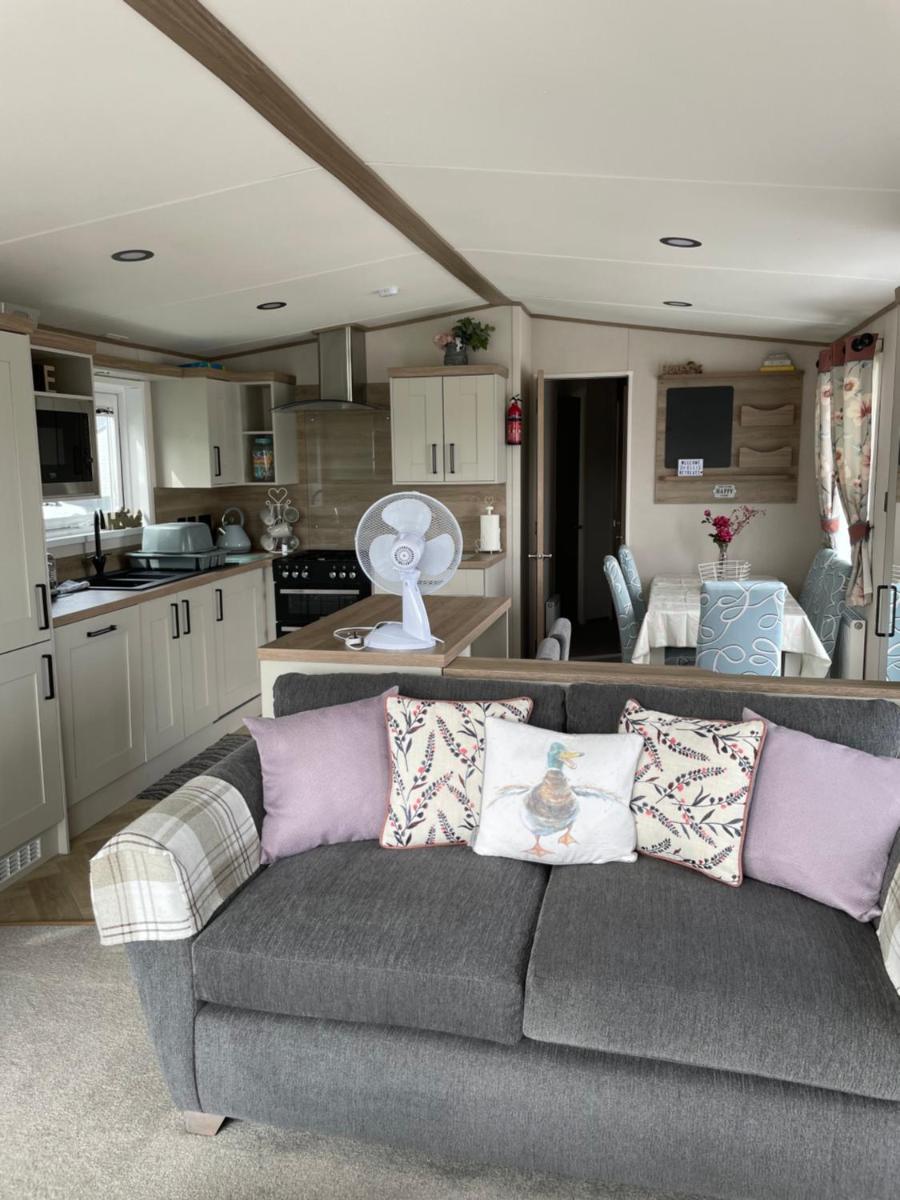 Ellis Retreats at Tattershall Lakes - Hizvo