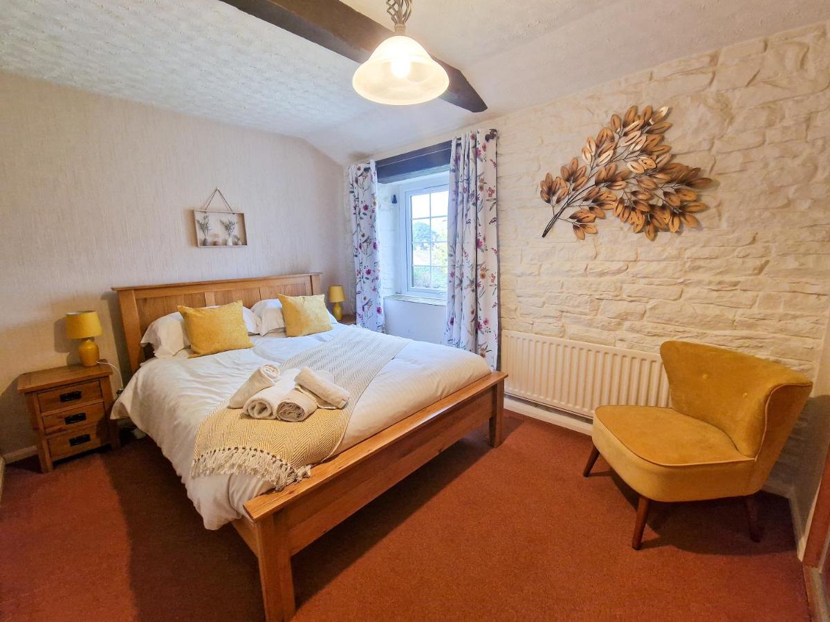 Mickledale at Wetheral Cottages - Housity