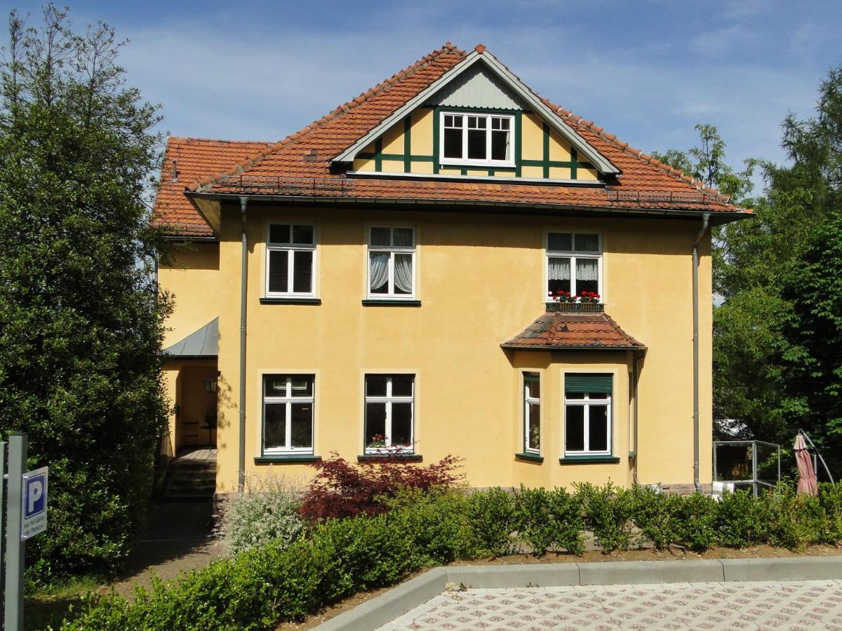 Pension Villa am Burgberg - Housity