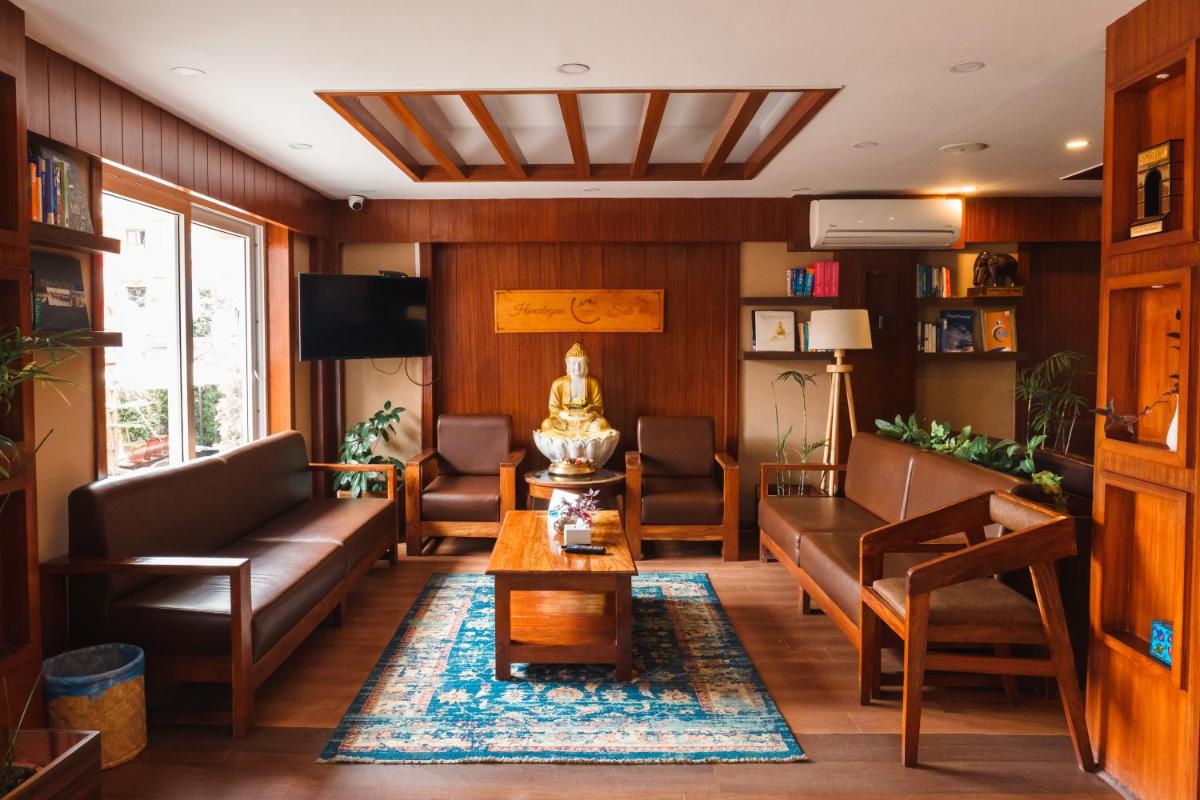 Suitetrails - Himalayan Suite Hotel