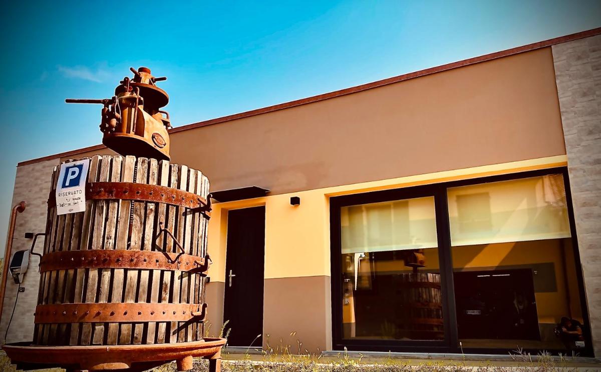 B&B Le Strade del GAVI - Housity