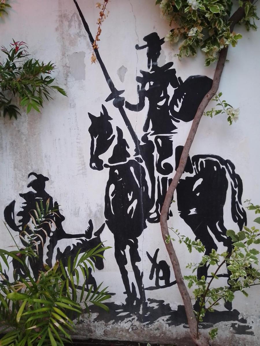 Pancho Villa - Housity