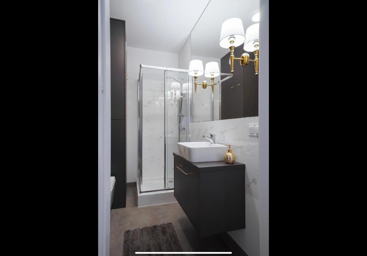 Apartament Grey 4Styles z miejscem postojowym w garażu podziemnym - Housity
