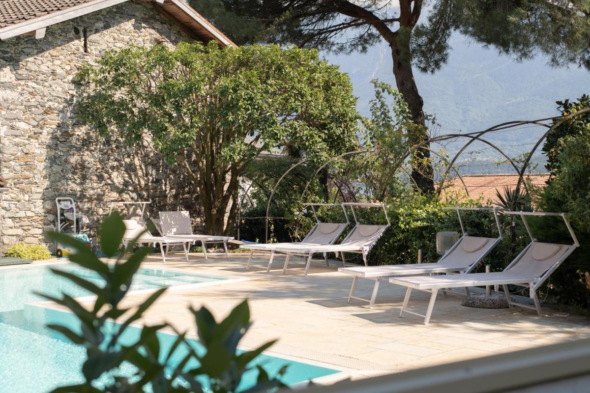 B&B Villa Eden jacuzzi pool - Housity