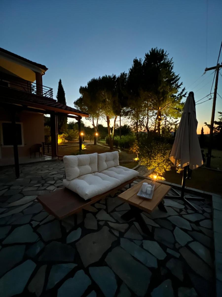 House in the Woods - Housity