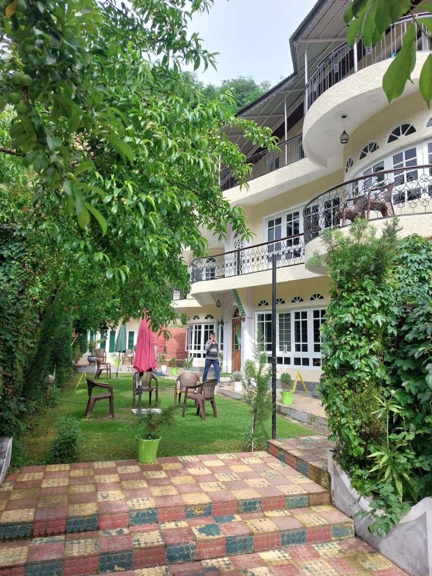 Heritage Rose Inn - Housity