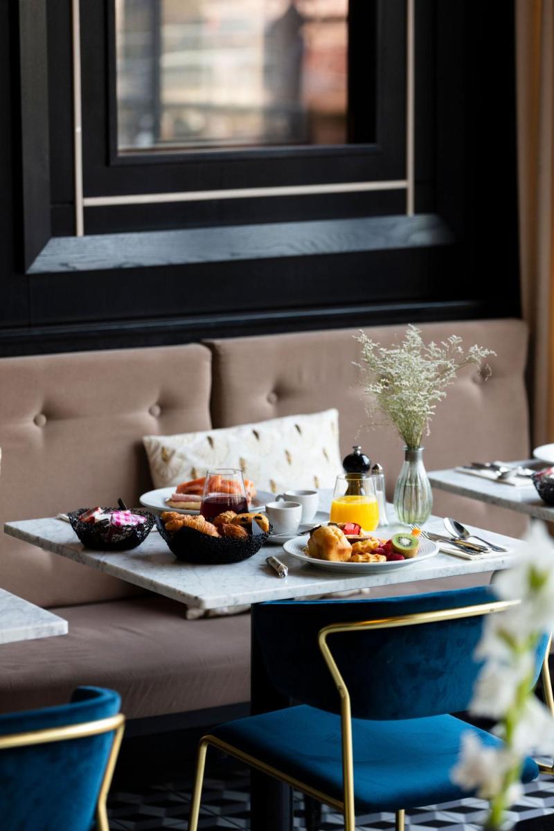 Nourriture dans l'hôtel ou à proximité