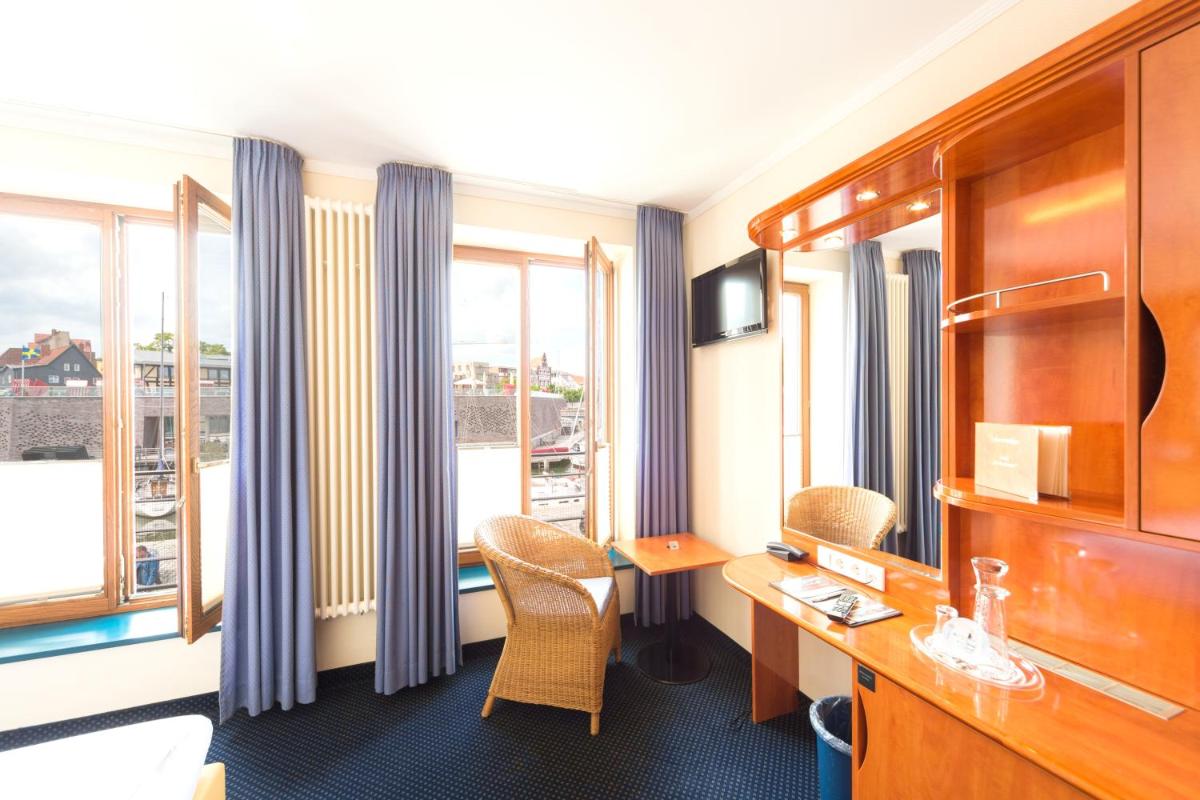 Hotel Kontorhaus Stralsund - Housity