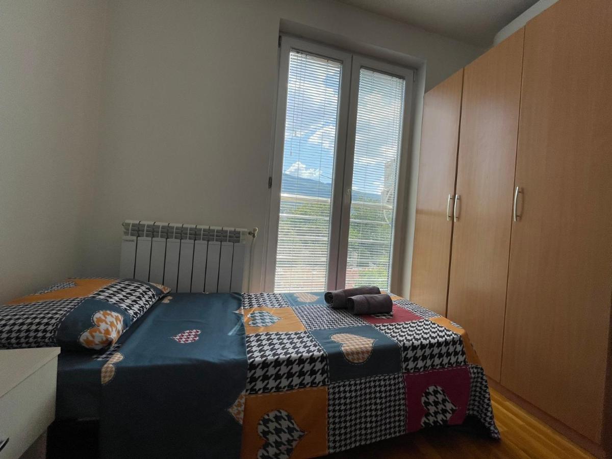 Big Apartment with private parking - EXTRA VIEW - Housity