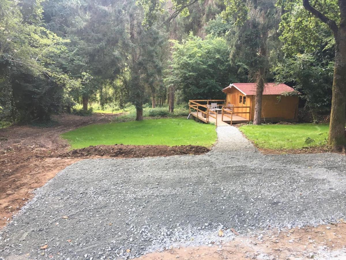 Cabane au milieu des bois - Housity