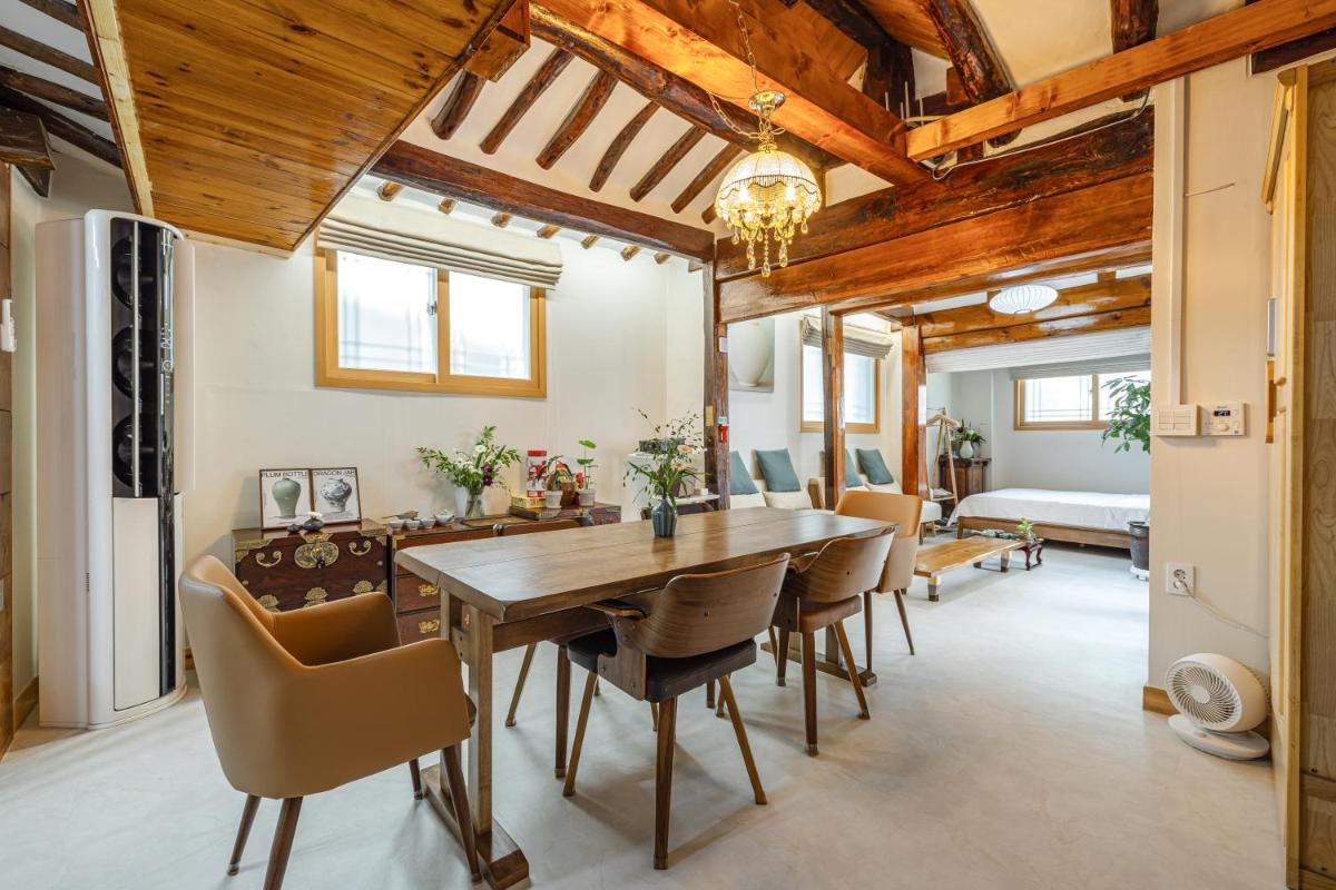 Private Traditional Hanok in Seoul Entire House , MemoryStay - Housity