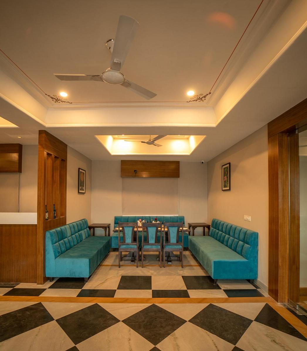 Shree Ji Mahal Hotel, Udaipur - Housity