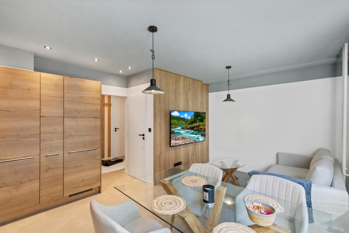 Sofia Apartment - With parking - Hizvo