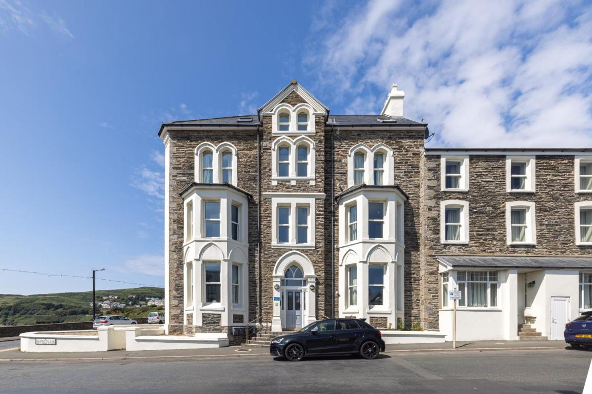 Bay View Apartments - Housity