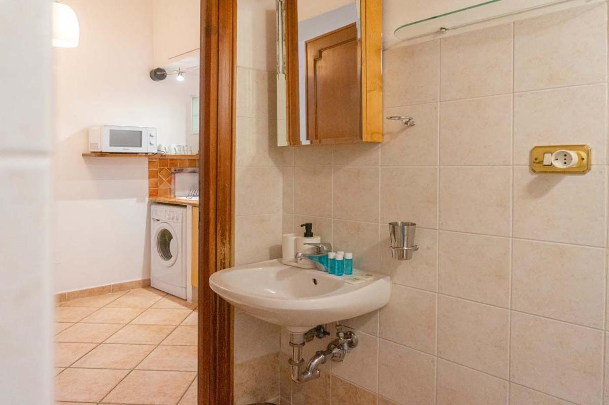 Suitetrails - Monti Studio Apartment