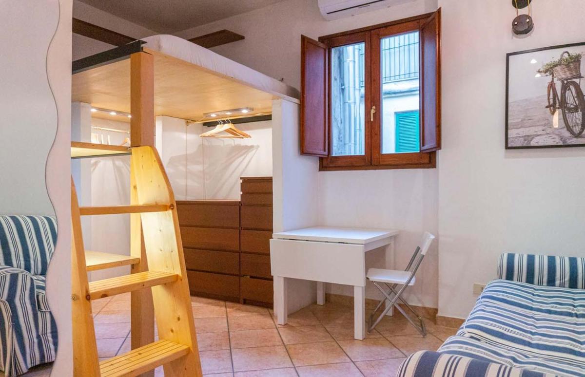 Suitetrails - Monti Studio Apartment