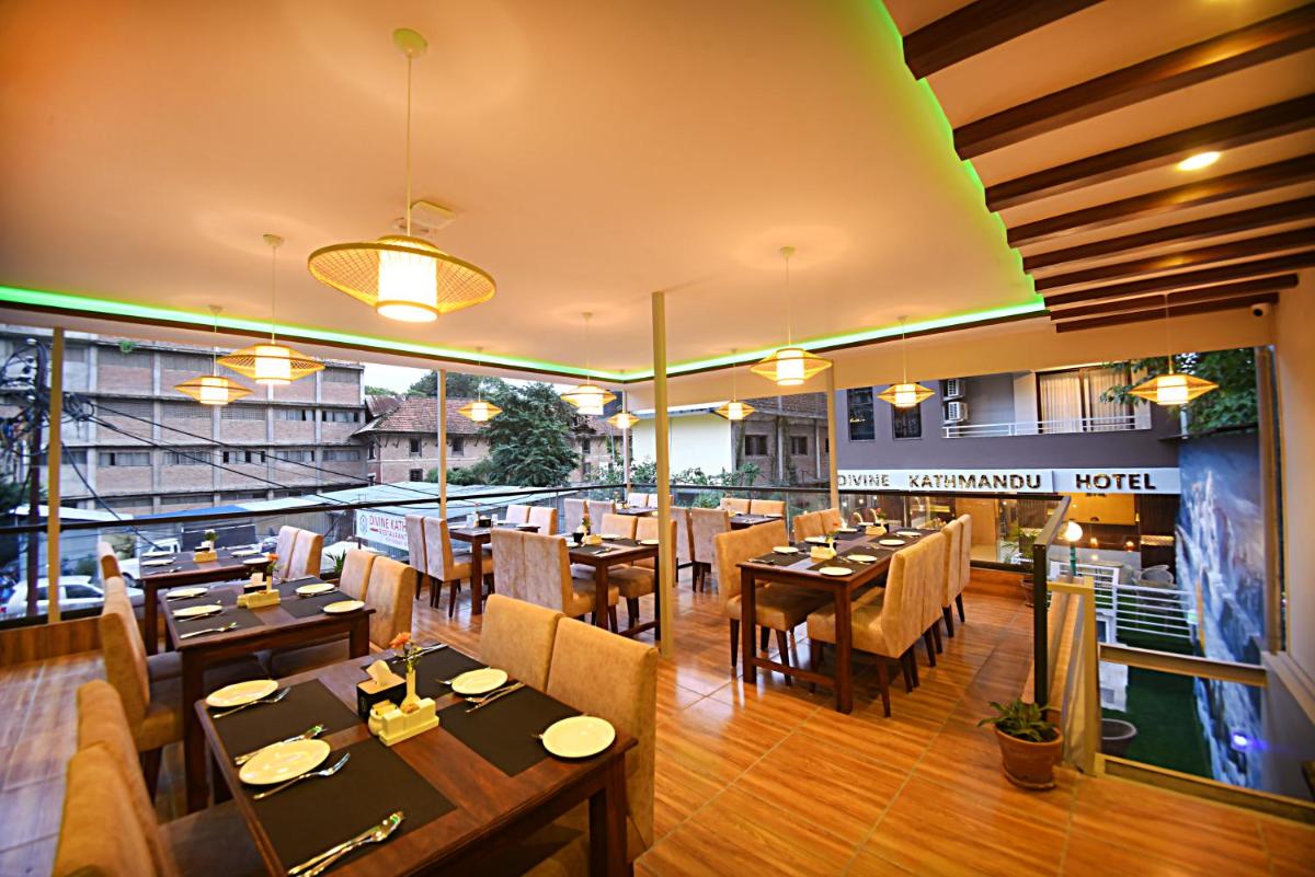 Suitetrails - Divine Kathmandu Hotel